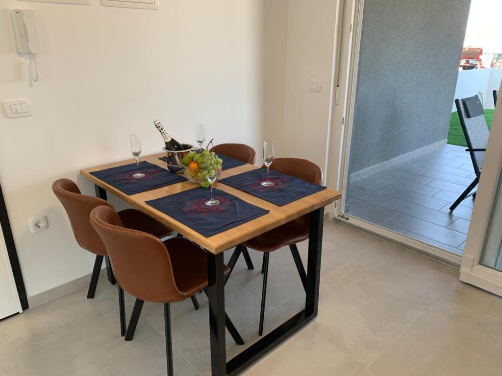 Apartmani Sunside Nin Zewnętrze zdjęcie