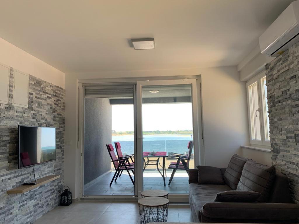 Apartmani Sunside Nin Zewnętrze zdjęcie
